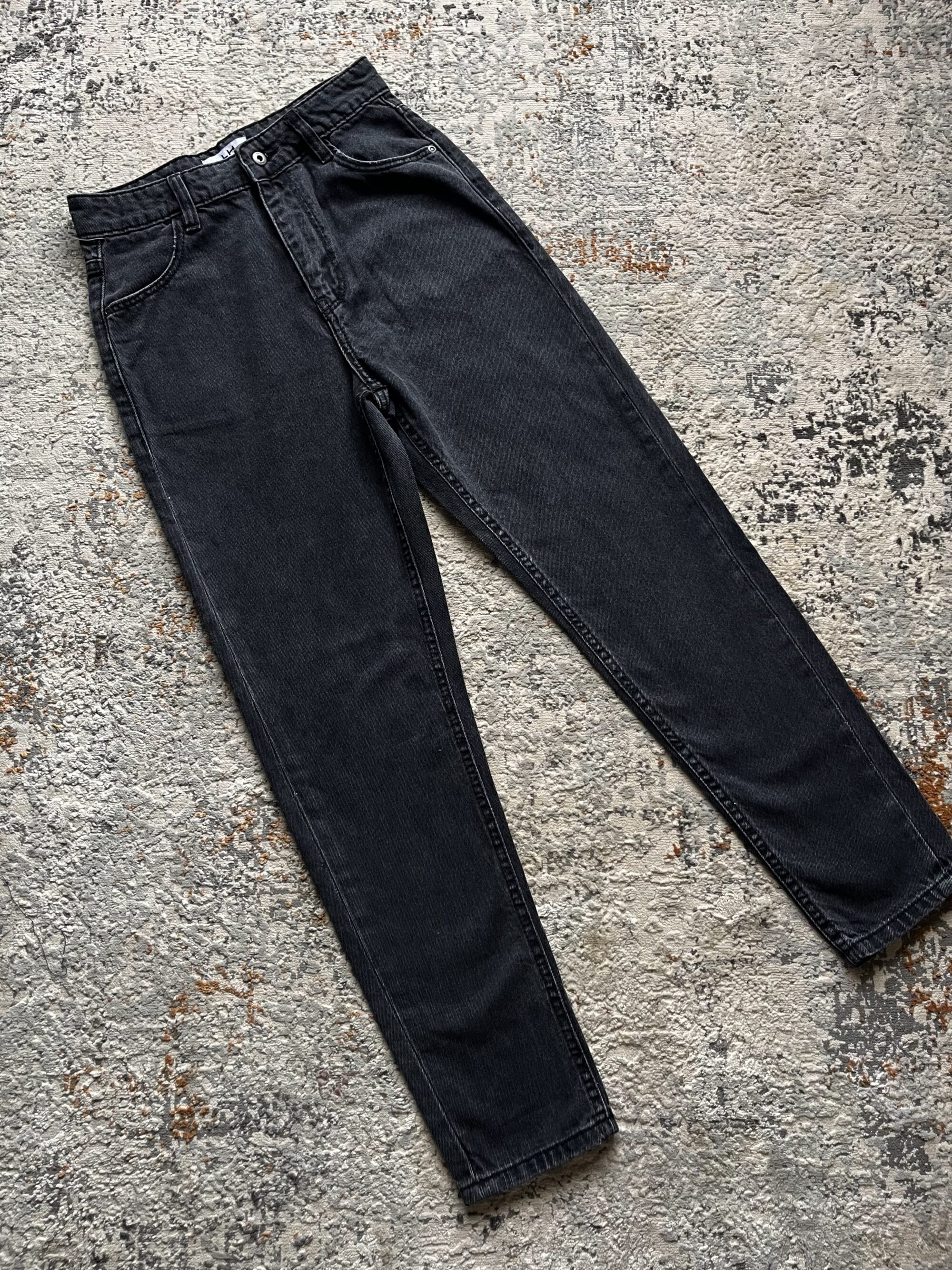 Dark Grey High-waisted Mom Jeans